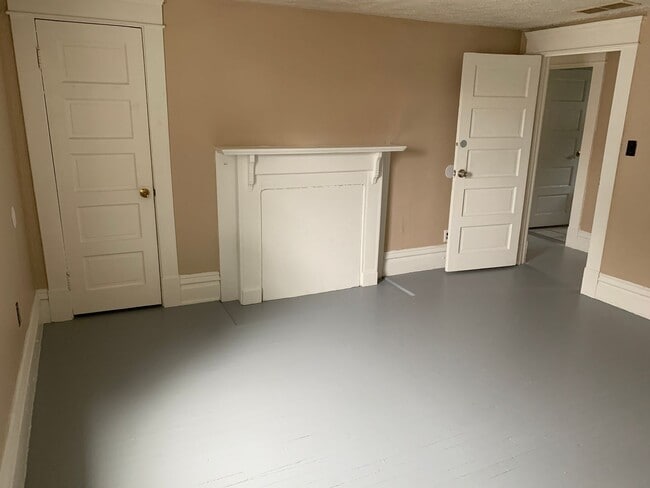 Building Photo - 1915 19th St