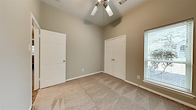 Building Photo - 6330 Diamond Rock Dr