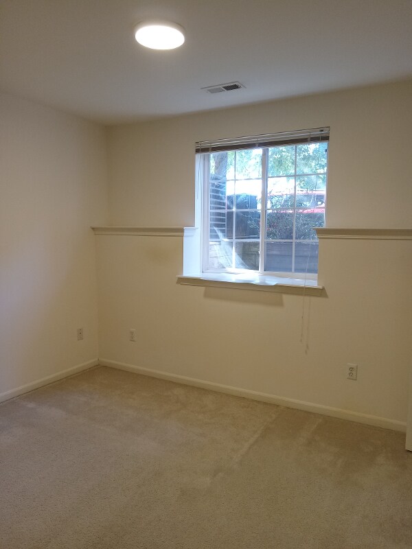 Building Photo - 1083 Beaver Run