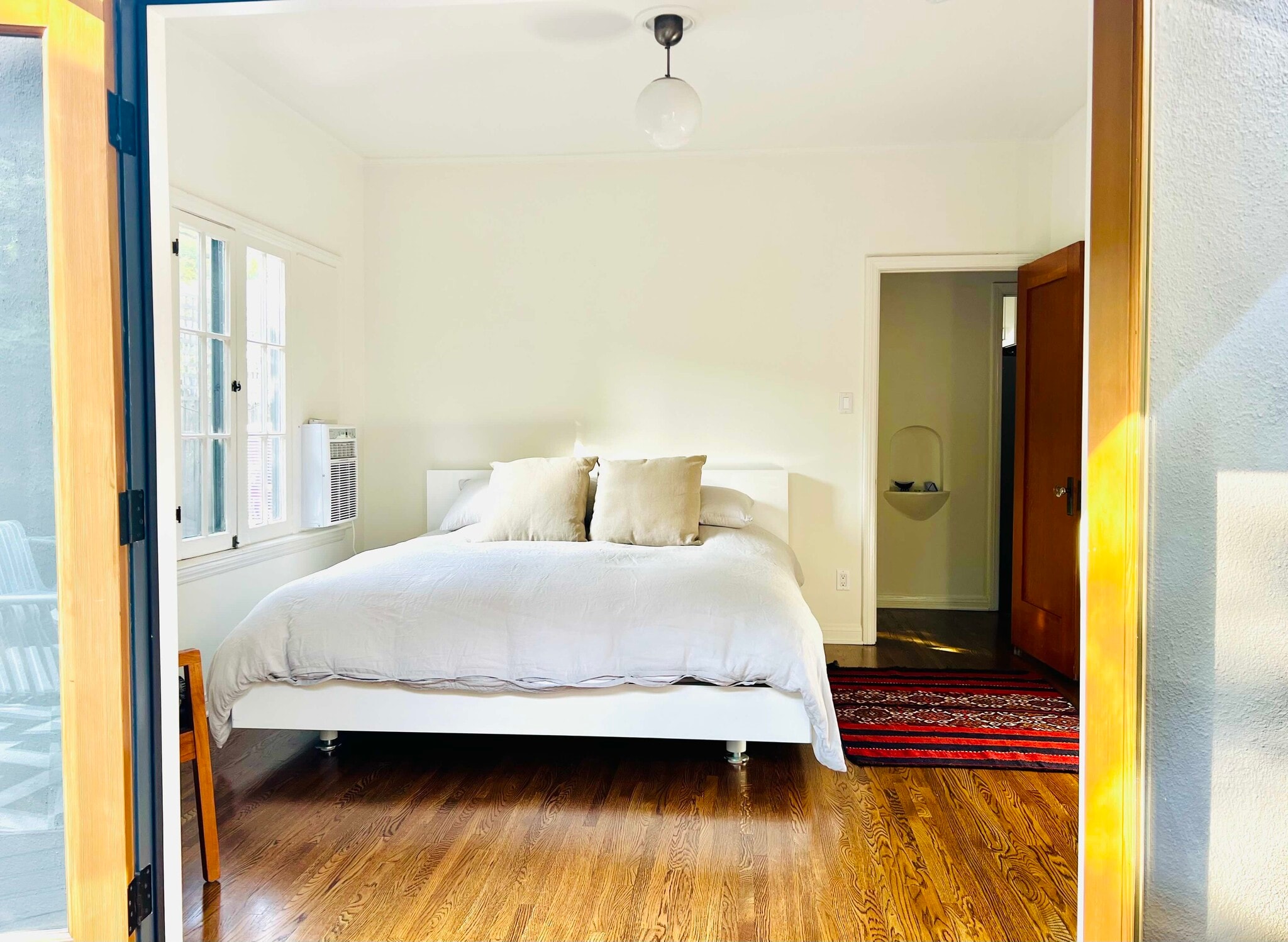 Building Photo - 3365 Tyburn St