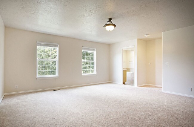 Building Photo - 1026 E 100 S