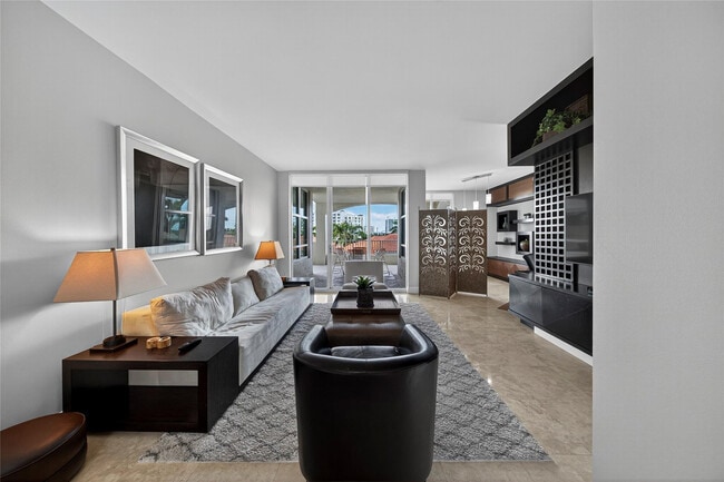 Building Photo - 3700 S Ocean Blvd