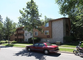 Building Photo - Brackett's Place Apartments