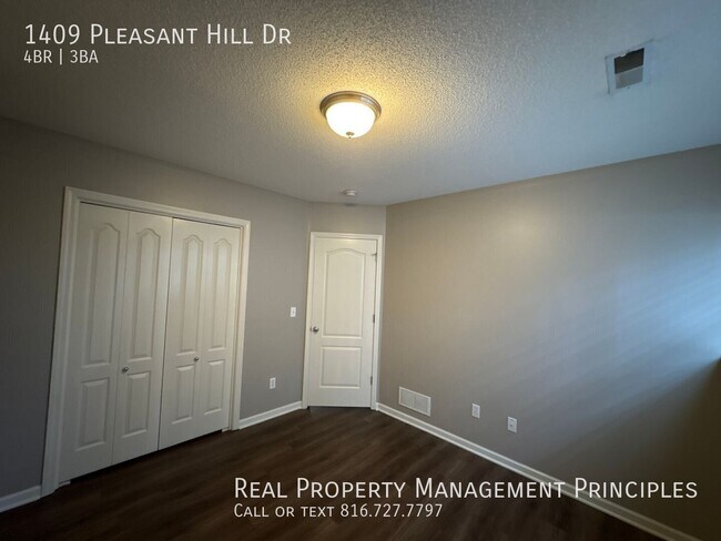 Building Photo - 1409 Pleasant Hill Dr