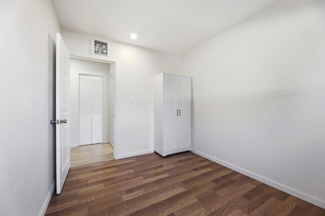 Building Photo - 26786 Clarkford St