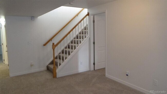 Building Photo - 6739 Summer Grace St