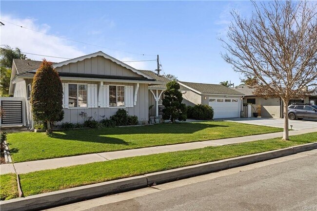 Building Photo - Spacious 4BR House in Torrance