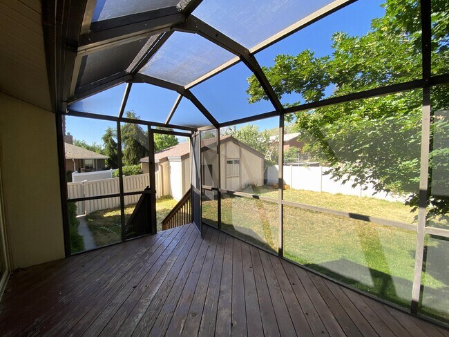 Building Photo - 3016 Apache Ln