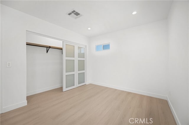 Building Photo - 6946 Amestoy Ave