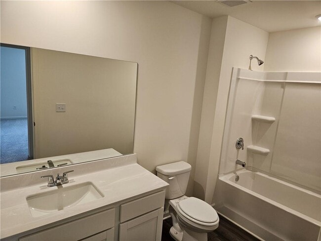 Building Photo - 326 Silverton Dr