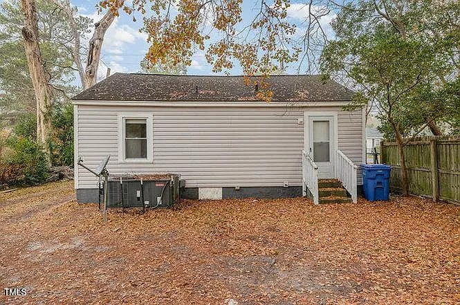 Building Photo - 1103 Hood Ave