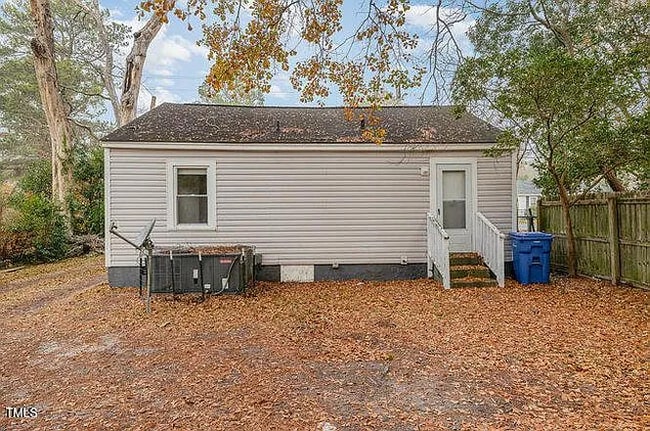 Building Photo - 1103 Hood Ave