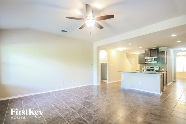 Building Photo - 2115 Emerald Edge