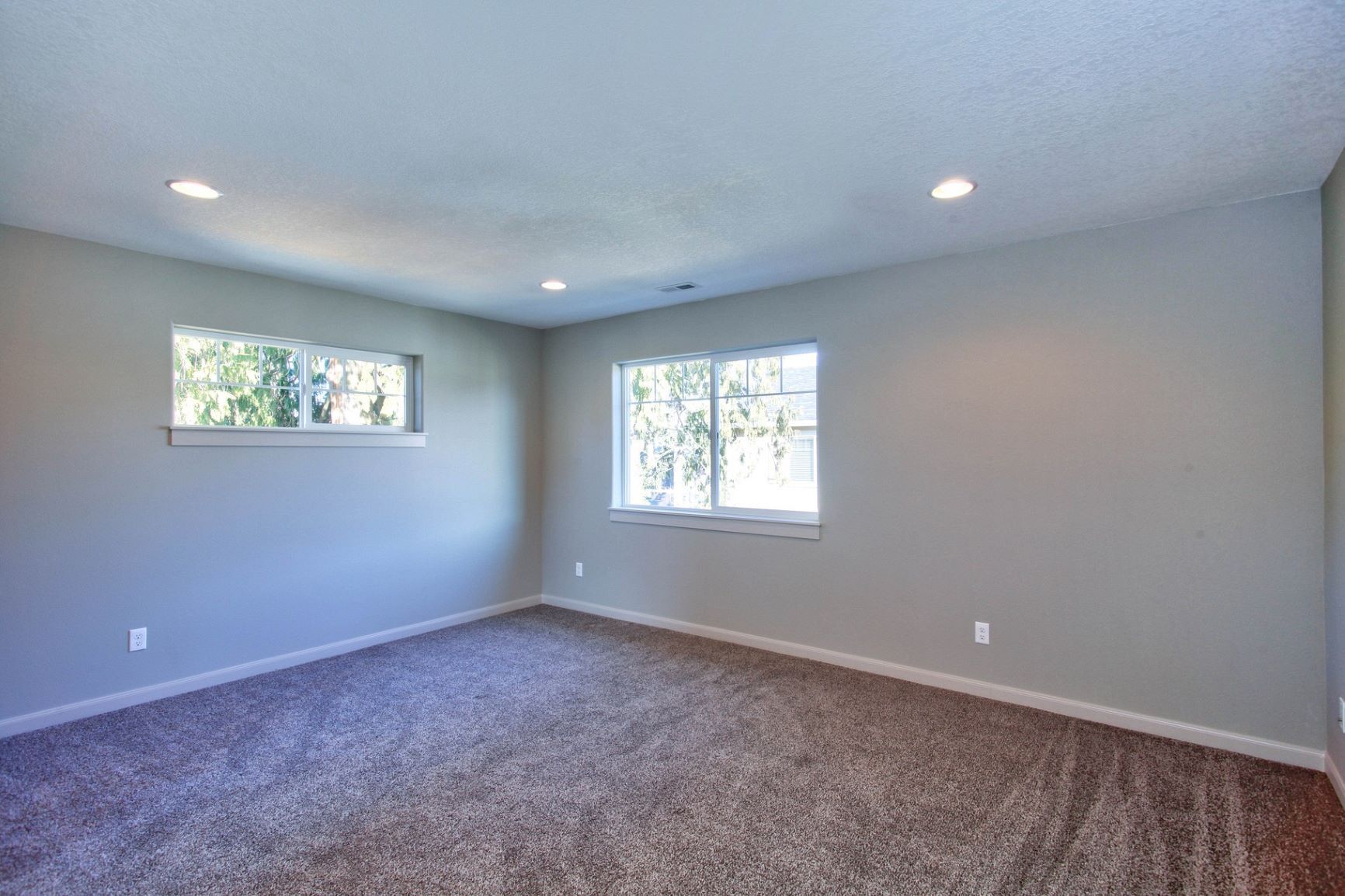 1st Master Suite - 9424 N Macrum Ave
