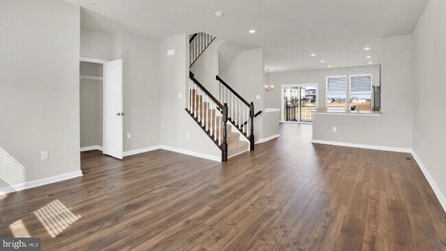 Building Photo - 331 Ensemble Wy