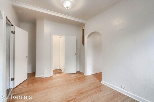 Building Photo - 3 br, 1 bath House - 3935 S Bannock St