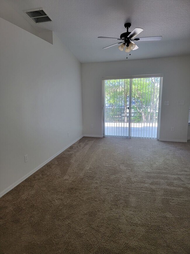 Building Photo - 8464 N Bolder Dr