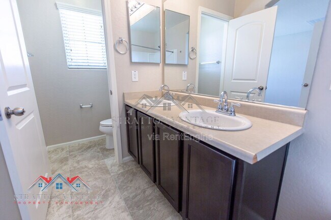 Building Photo - 2218 N 77th Dr