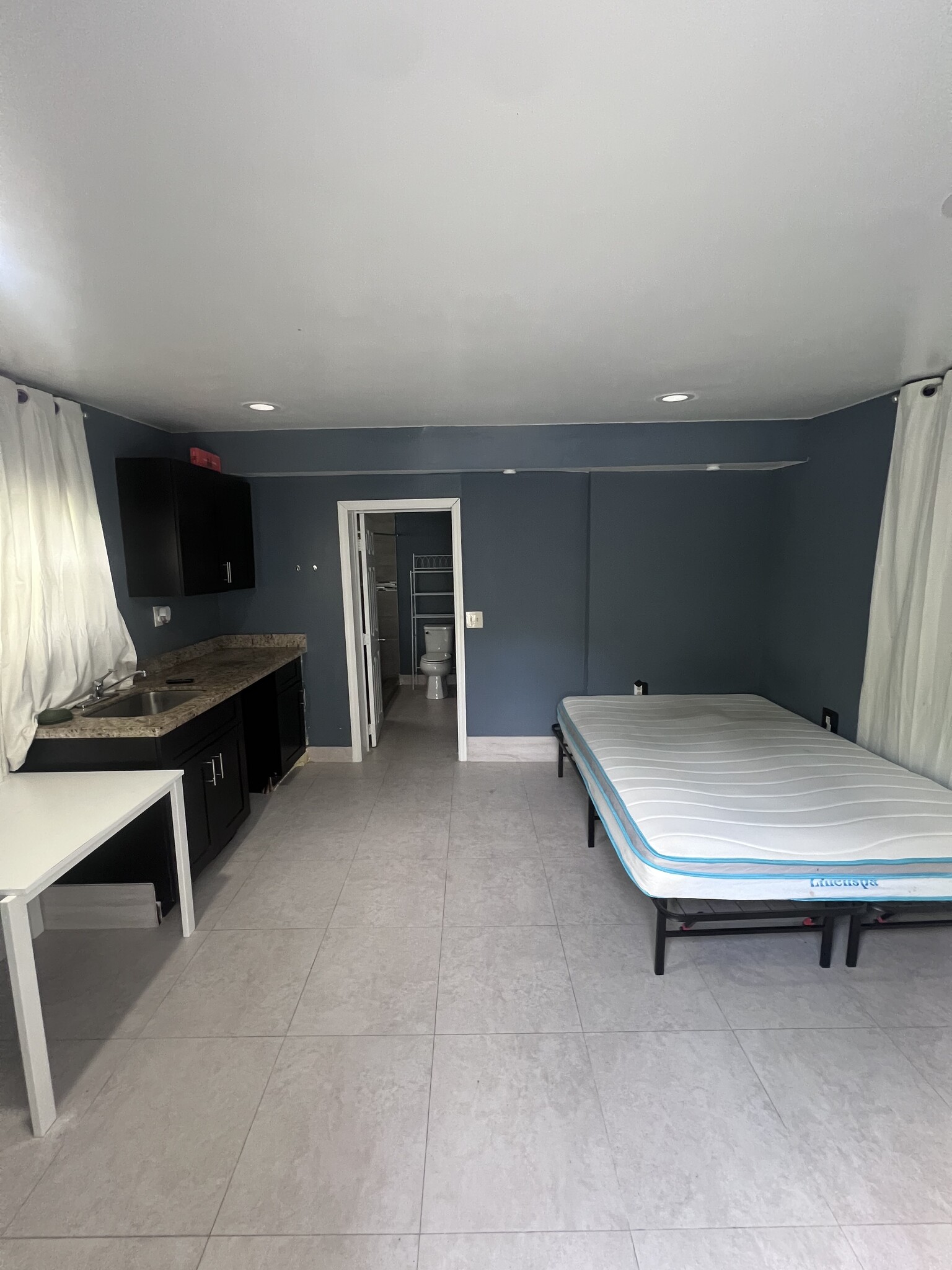 Building Photo - 3101 SW 14th St