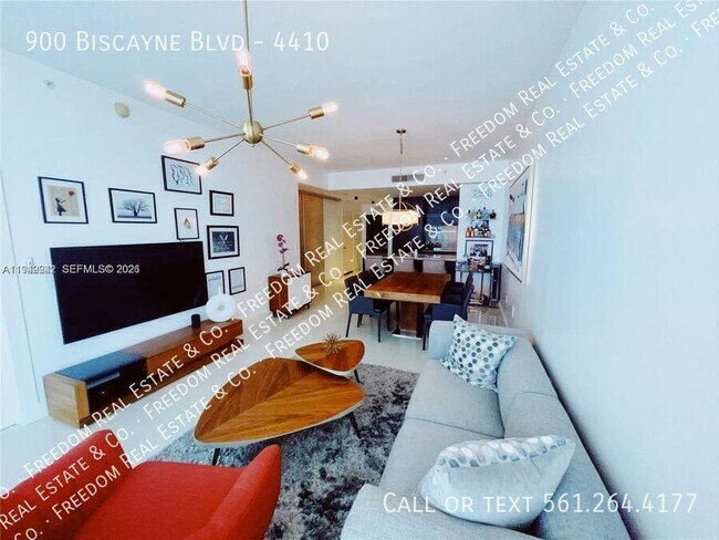 Building Photo - 900 Biscayne Blvd