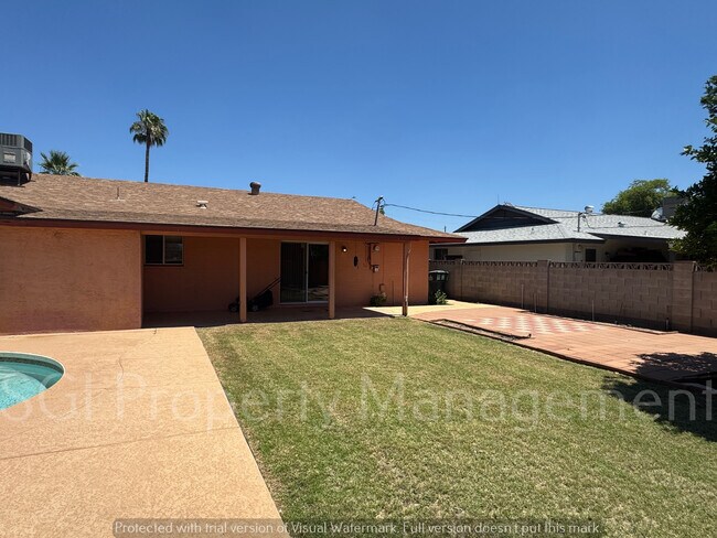 Building Photo - 3817 W Frier Dr