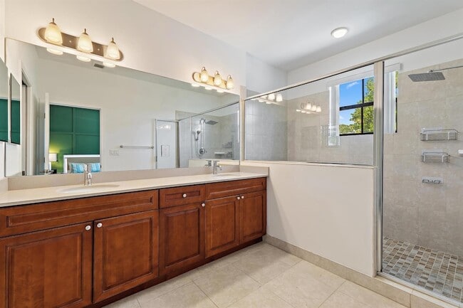 Building Photo - 6024 Pine Tree Way