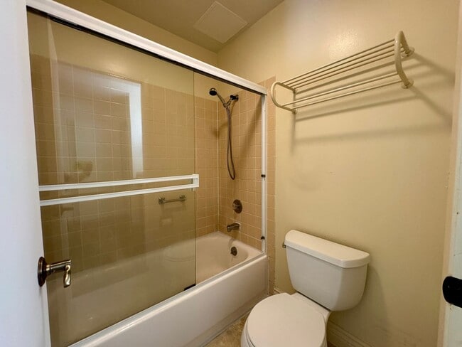 Building Photo - Expansive Corner Unit at Watergate with a ...