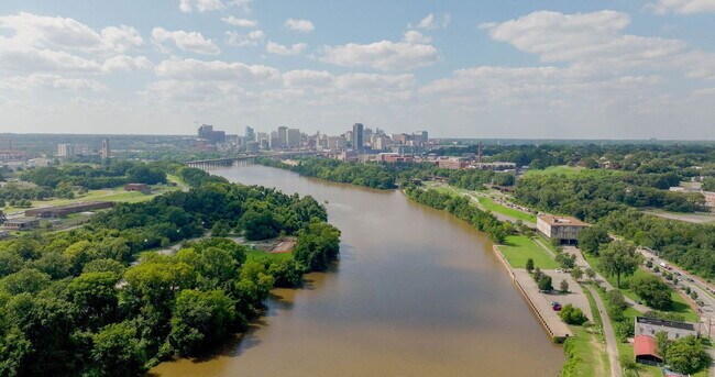 Building Photo - 4820 Old Main St
