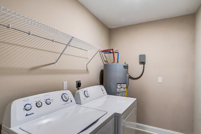Building Photo - 102 Legacy Dr