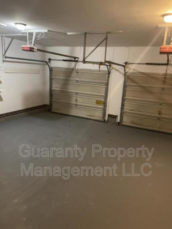 Building Photo - 7017 Midhurst Ct
