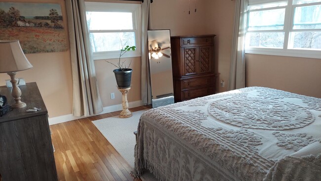 Building Photo - 1475 Ambridge Rd