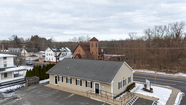 Building Photo - 112 W Main St