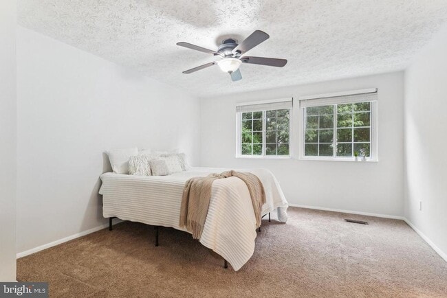 Building Photo - 5555 Caithness Ct