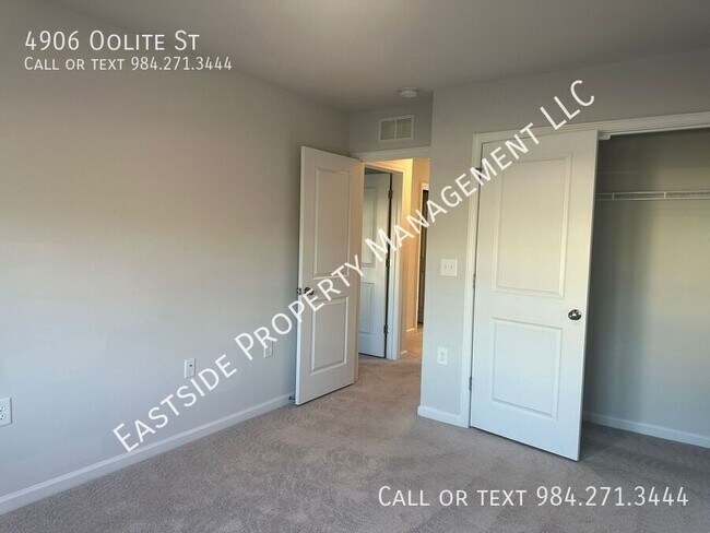 Building Photo - 4906 Oolite St