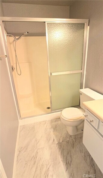 Building Photo - 630 W Dryden St