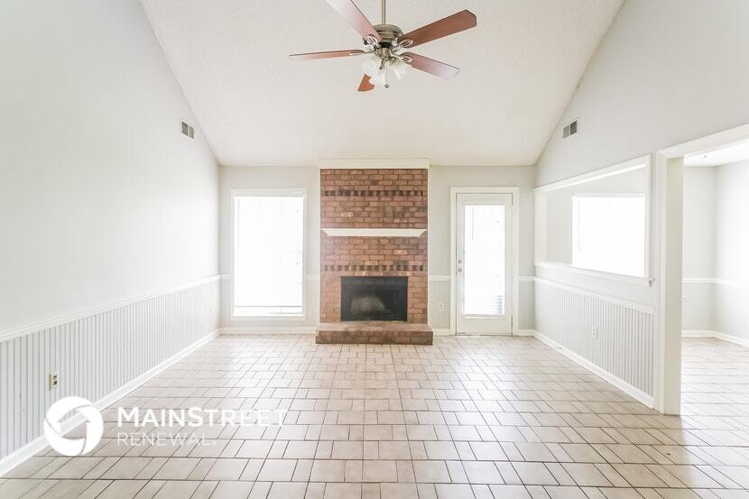 Building Photo - 6575 Pine Top Cir E