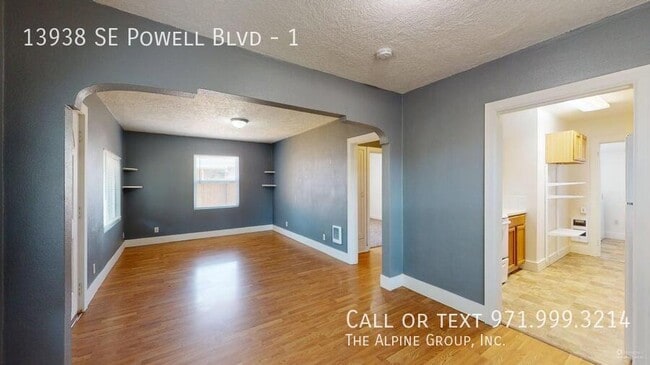 Building Photo - 13938 SE Powell Blvd