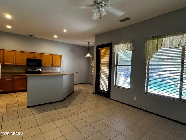 Building Photo - 14442 Agave Dr