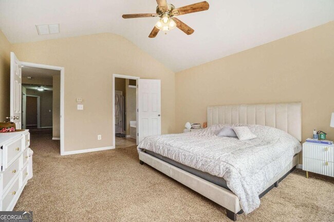 Building Photo - 5650 Carrington Pl