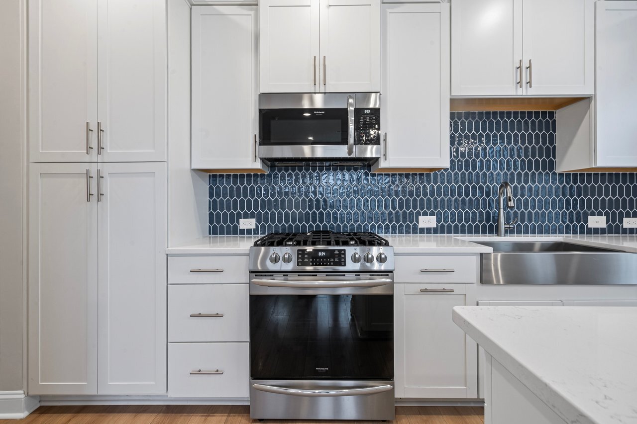 Building Photo - 1515 Hidden Falls Rd