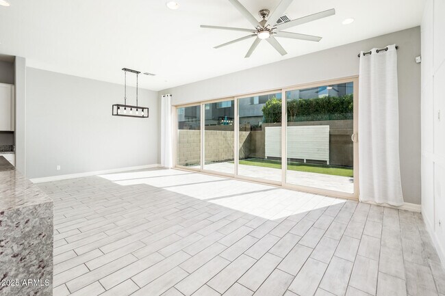 Building Photo - 25339 N 19th Ln