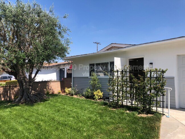 Building Photo - 3153 W 155th St