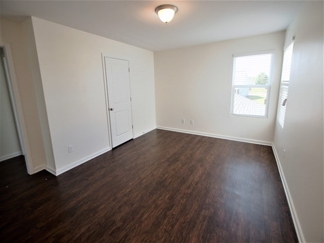 Building Photo - 222 Dogwood Cir