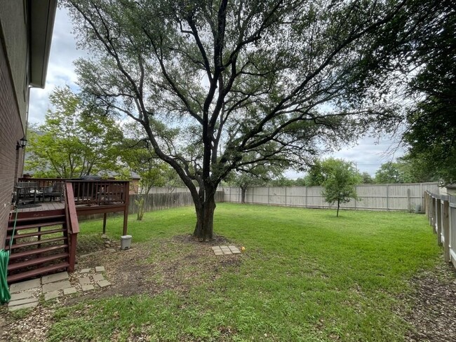 Building Photo - 2724 Cascade Falls Dr