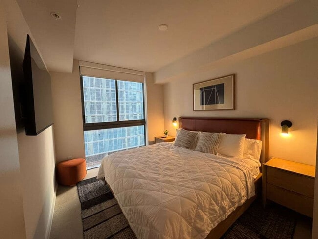 Building Photo - 11 NE 6th St