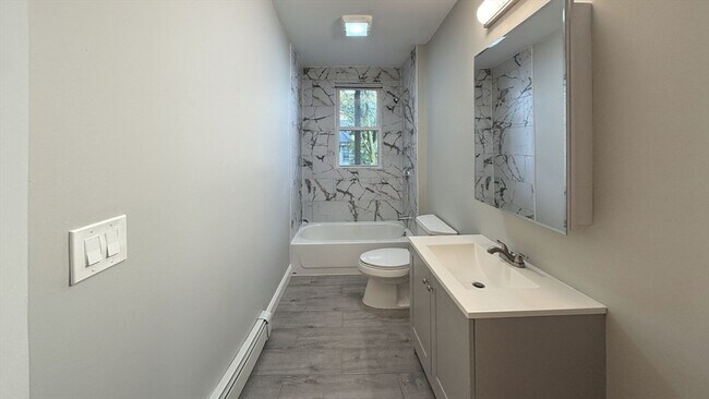 Building Photo - 50 Lithgow St