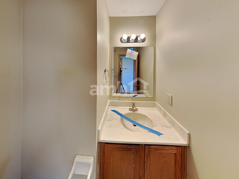 Building Photo - 3184 Legion Ln