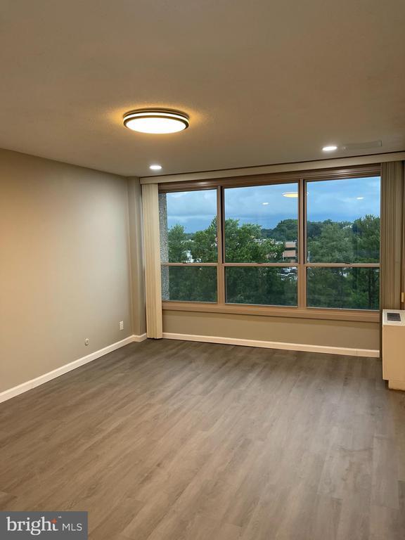 Building Photo - 1001 City Ave