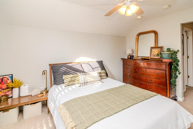 Building Photo - 3041 Sewanee Ln