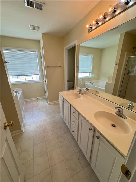 Building Photo - 45 Godley Park Way